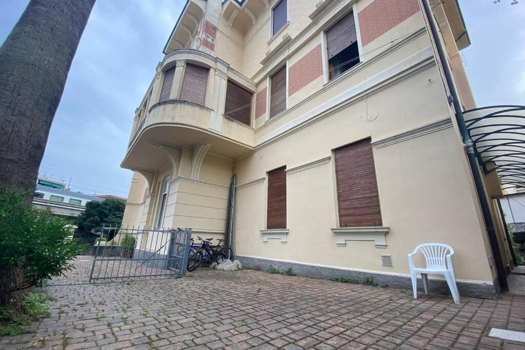 Villa Amalia فينالي ليغوري المظهر الخارجي الصورة